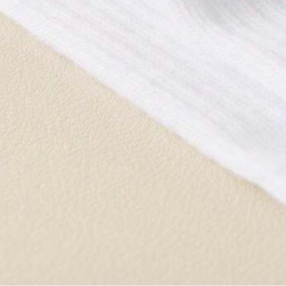 Disney Minnie Mouse Christmas Socks White Crew Socks Unisex New Women’s Men’s - Picture 4 of 4